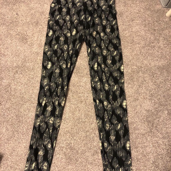 Lularoe Leggings - Picture 1 of 2